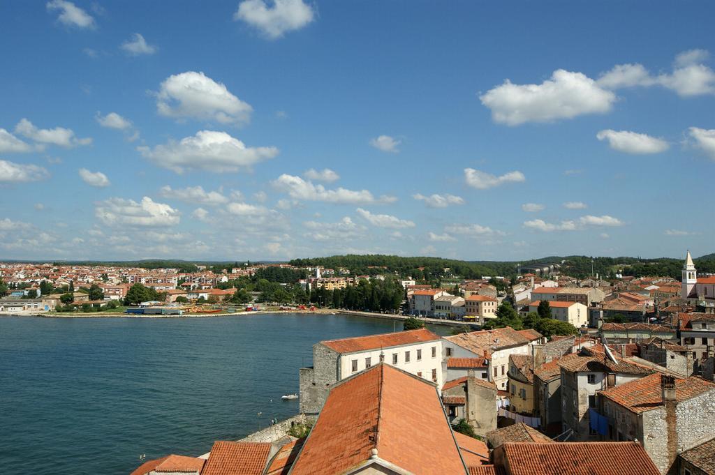 Apartments Mladenka Poreč Exterior foto